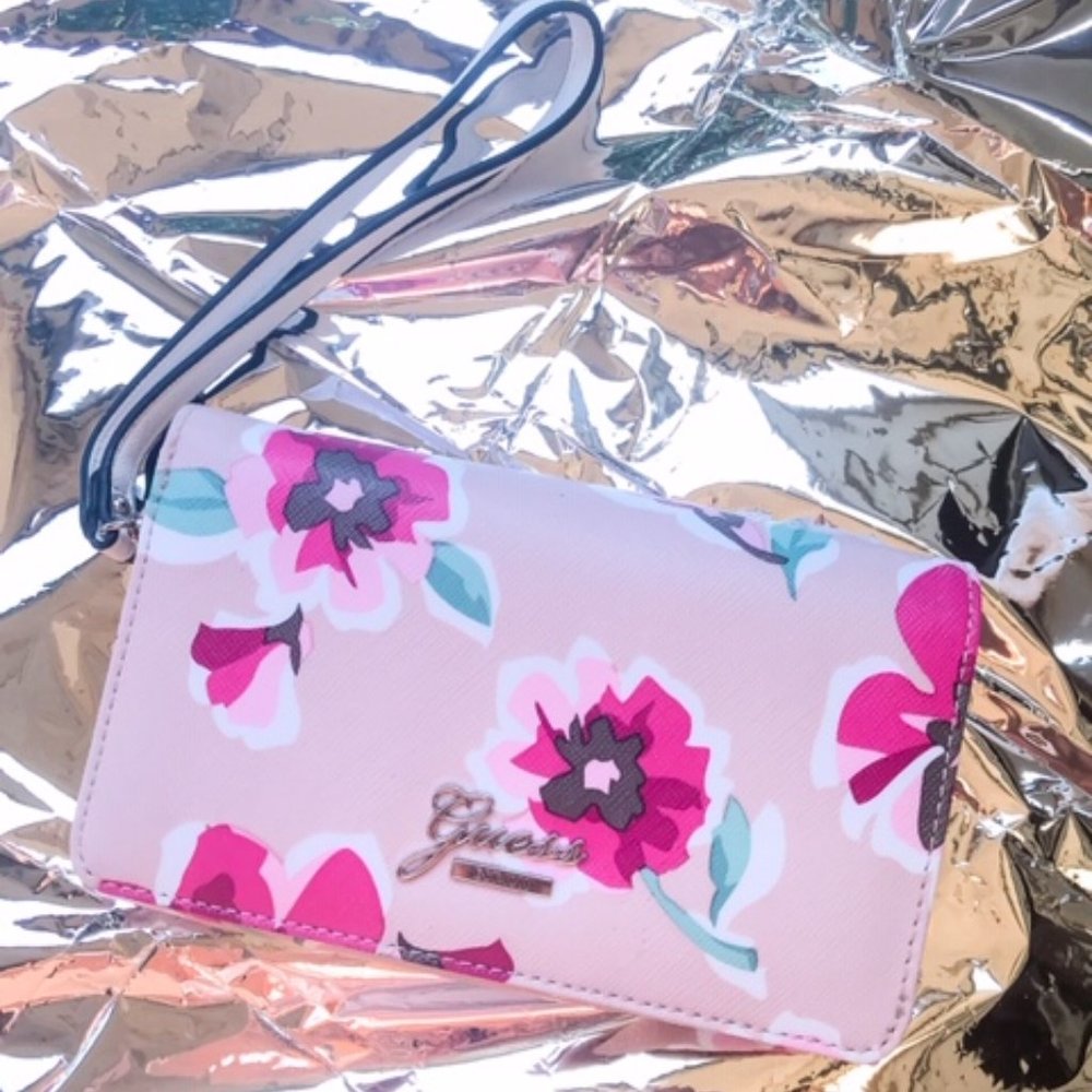 Guess Wallet Wristlet